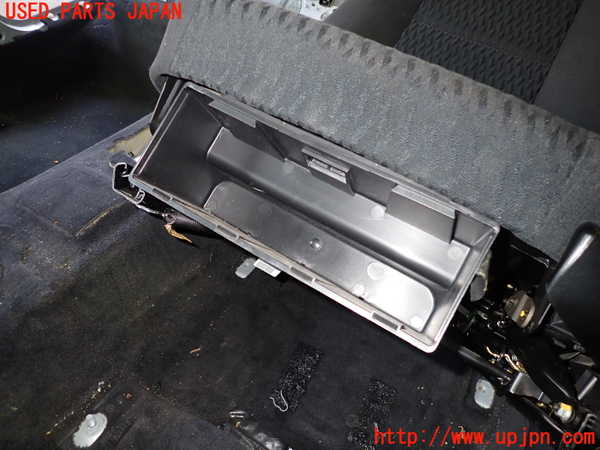 2UPJ-9231677065]BMW 320i(AV22)助手席シート ジャンク品 中古  E46_5