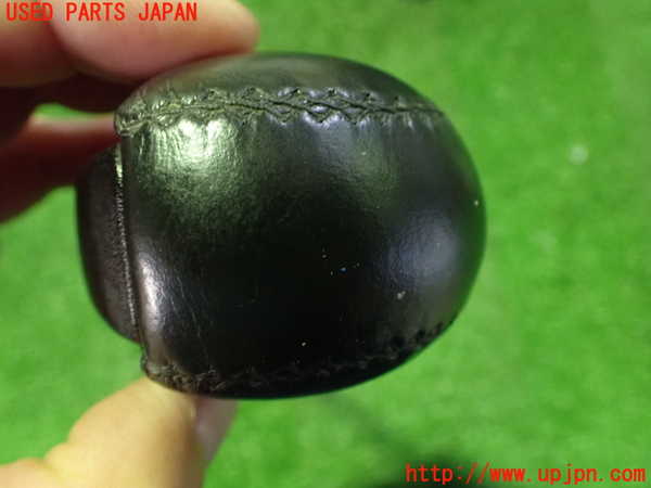 2UPJ-9231677570]BMW 320i(AV22)シフトノブ 中古  E46_4