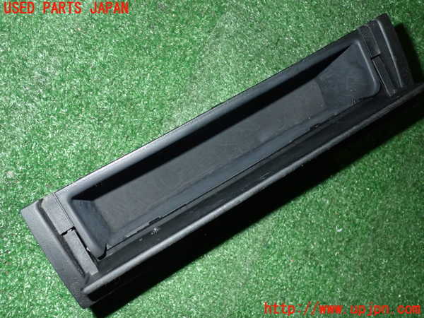 2UPJ-9231677841]BMW 320i(AV22)小物入れ1 中古  E46_2