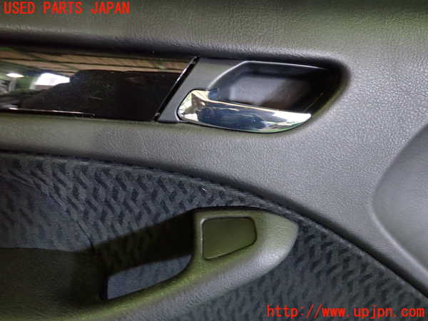 2UPJ-9231671264]BMW 320i(AV22)左前ドア内張り ジャンク品 中古  E46_2