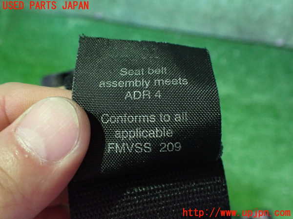 2UPJ-9231677135]BMW 320i(AV22)真中2列目シートベルト 中古  E46_4