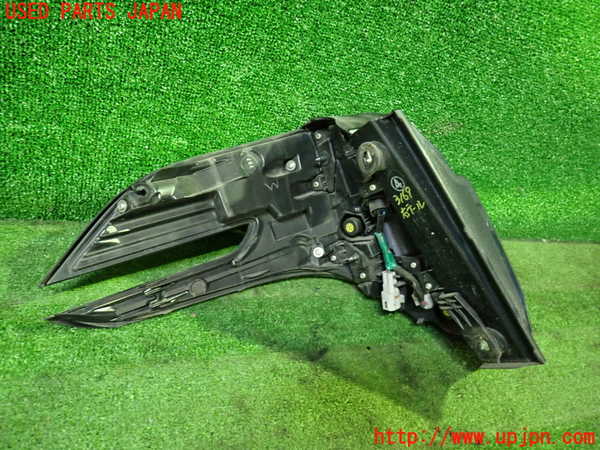 1UPJ-9231691530]ヴェルファイアハイブリッド(AYH30W)右テールランプ 中古_2
