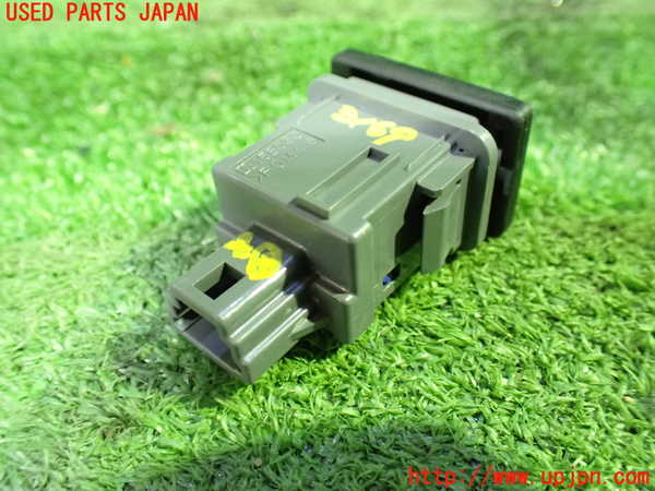 1UPJ-9231696313]ヴェルファイアハイブリッド(AYH30W)スイッチ8 (プリクラッシュ) 中古_2