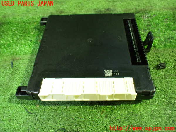 1UPJ-9231696146]ヴェルファイアハイブリッド(AYH30W)コンピューター1 (MPX BODY) 中古_2