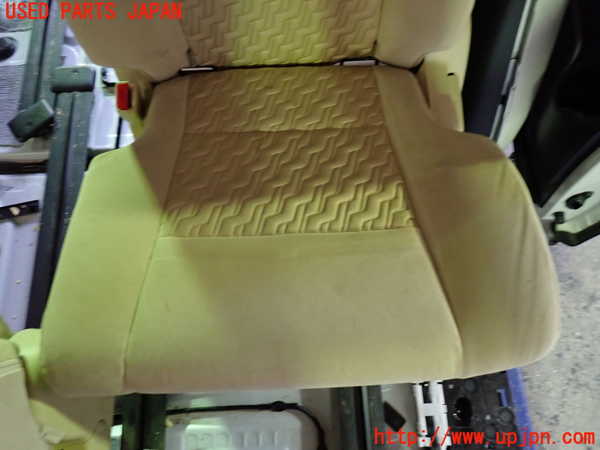 1UPJ-9231697175]ヴェルファイアハイブリッド(AYH30W)左2列目シート 中古_4