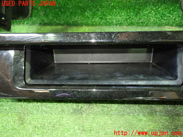 1UPJ-9231697528]ヴェルファイアハイブリッド(AYH30W)エアコン吹き出し口3 (真中) 中古_2