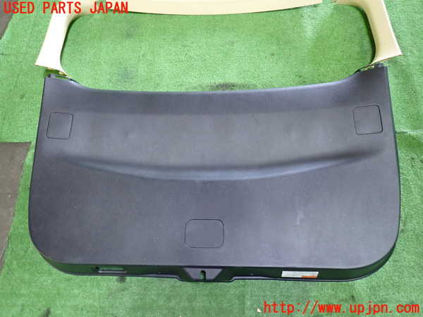1UPJ-9231691578]ヴェルファイアハイブリッド(AYH30W)バックドア内張り 中古_3