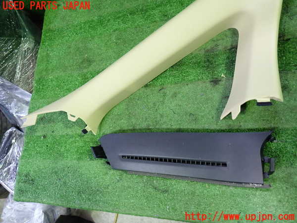1UPJ-9231697655]ヴェルファイアハイブリッド(AYH30W)右フロントピラートリム 中古_3