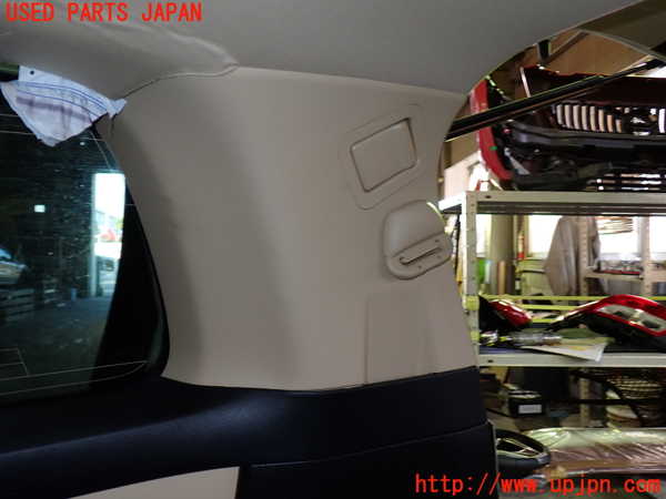 1UPJ-9231697675]ヴェルファイアハイブリッド(AYH30W)右リアピラートリム 中古_3