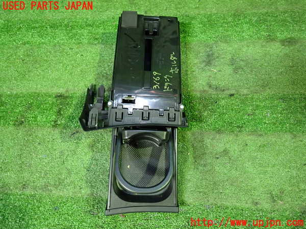 1UPJ-9231697810]ヴェルファイアハイブリッド(AYH30W)ドリンクホルダー 中古_2