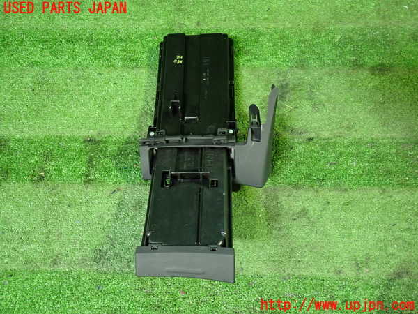 1UPJ-9231697810]ヴェルファイアハイブリッド(AYH30W)ドリンクホルダー 中古_3