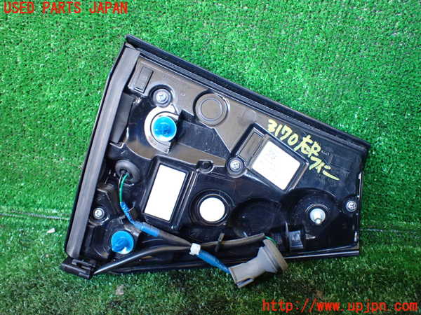 1UPJ-9231701550]ライズ(RAIZE) ハイブリッド(A202A)右リアフィニッシャー 中古_3