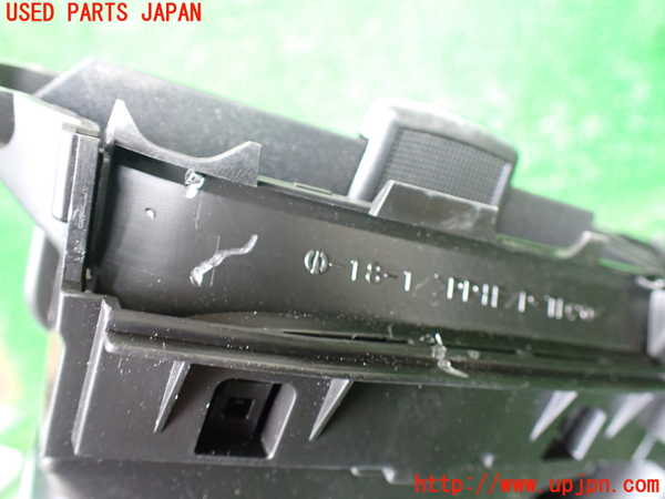 1UPJ-9231707526]ライズ(RAIZE) ハイブリッド(A202A)エアコン吹き出し口1 (真中) 中古_3