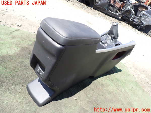 1UPJ-9231707540]ライズ(RAIZE) ハイブリッド(A202A)センターコンソール 中古_3
