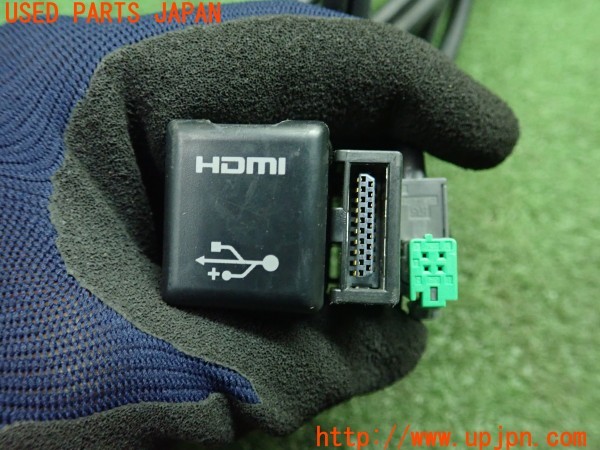3UPJ=9231710550]プリウスPHV(ZVW52)前期 純正 USB/HDMI 入力端子ハーネス 接続ケーブル 中古_3