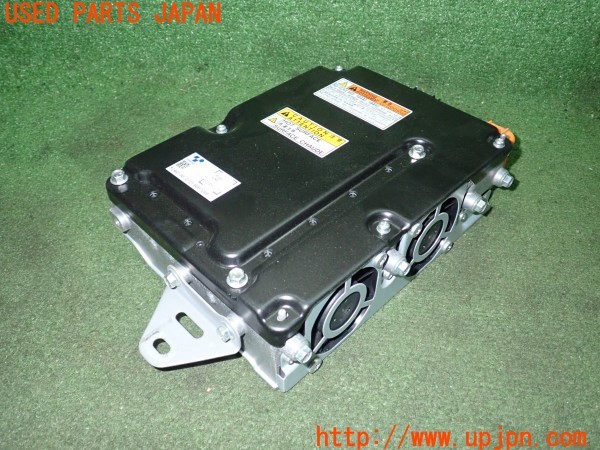 3UPJ=9231710581]プリウスPHV(ZVW52)前期 純正 5346130 ボルテージインバーター 中古_2