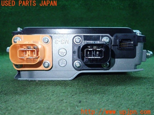 3UPJ=9231710581]プリウスPHV(ZVW52)前期 純正 5346130 ボルテージインバーター 中古_4