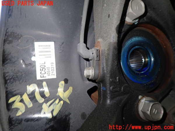 1UPJ-9231714295]プリウスPHV(ZVW52)左フロントナックルハブ 中古_3