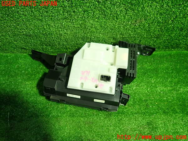 1UPJ-9231716239]プリウスPHV(ZVW52)メーター・その他 中古_2