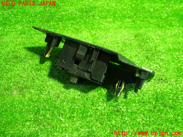 1UPJ-9231716307]プリウスPHV(ZVW52)スイッチ2 (パワーウインドウ) 中古_2