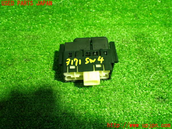 1UPJ-9231716309]プリウスPHV(ZVW52)スイッチ4 (HUD) 中古_3