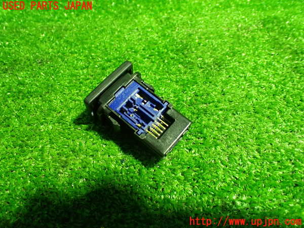 1UPJ-9231716312]プリウスPHV(ZVW52)スイッチ7 (AC 100V) 中古_2