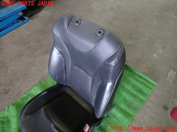 1UPJ-9231717035]プリウスPHV(ZVW52)運転席シート 中古_2