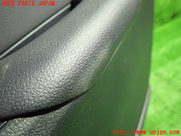 1UPJ-9231711294]プリウスPHV(ZVW52)右後ドア内張り 中古_4