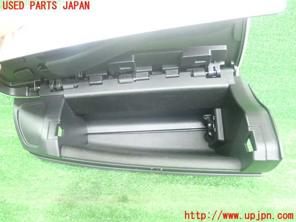 1UPJ-9231727517]フィアット・500X(33414)グローブボックス2 中古_2