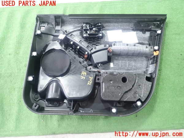 1UPJ-9231721264]フィアット・500X(33414)左前ドア内張り 中古_3