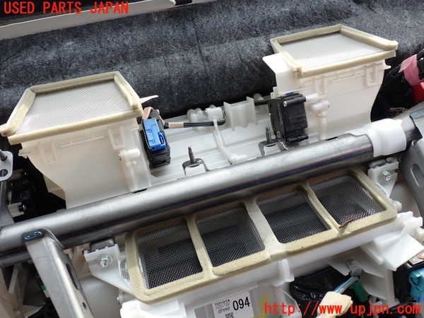 1UPJ-9231736081]レクサス・LS600hL(UVF46)エバポレーター1 (フロント) 中古_2