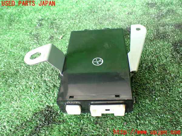 1UPJ-9231736153]レクサス・LS600hL(UVF46)コンピューター8 (シートベルト) 中古_3