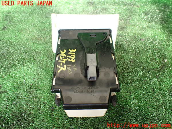 1UPJ-9231737830]レクサス・LS600hL(UVF46)コインケース 中古_3