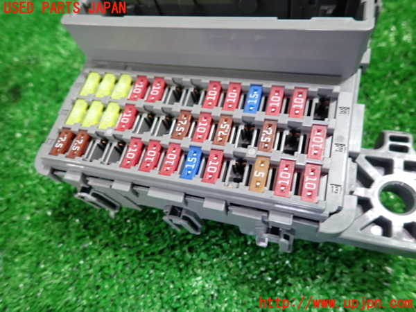 1UPJ-9231746741]フィット(Fit) ハイブリッド(e：HEV)(GR6)ヒューズボックス1(室内) 中古_3