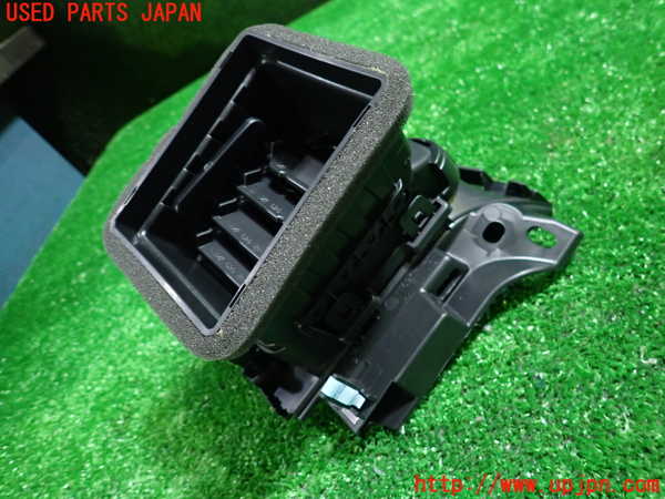 1UPJ-9231747527]フィット(Fit) ハイブリッド(e：HEV)(GR6)エアコン吹き出し口2 中古_3