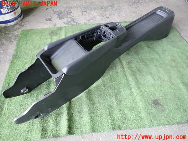 1UPJ-9231747540]フィット(Fit) ハイブリッド(e：HEV)(GR6)センターコンソール 中古_2