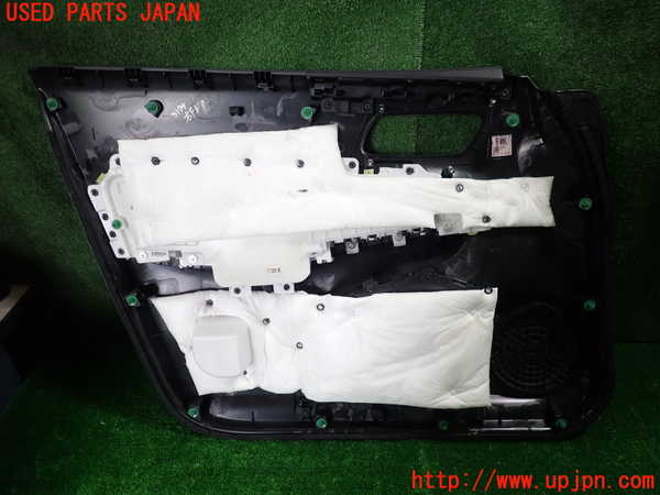 1UPJ-9231741234]フィット(Fit) ハイブリッド(e：HEV)(GR6)右前ドア内張り 中古_4