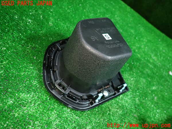 1UPJ-9231747810]フィット(Fit) ハイブリッド(e：HEV)(GR6)ドリンクホルダー 中古_3