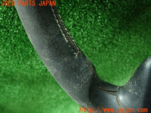 3UPJ=9231750617]フェアレディZ(GCZ32)前期 MOMO モモ CORSE ステアリング 350mm 中古_3