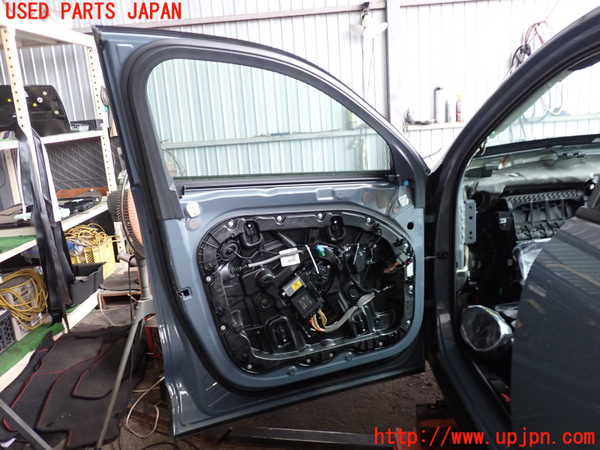 2UPJ-9231771260]ボルボ・XC40(XB420TXCM)左前ドア (43R-00049) 中古_4