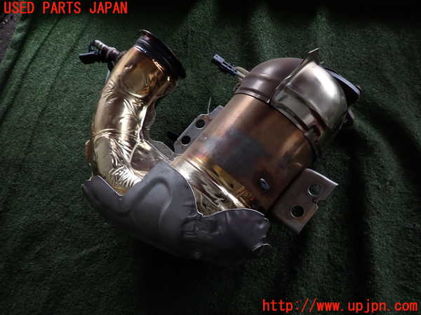 2UPJ-9231772661]ボルボ・XC40(XB420TXCM)触媒1 中古_3