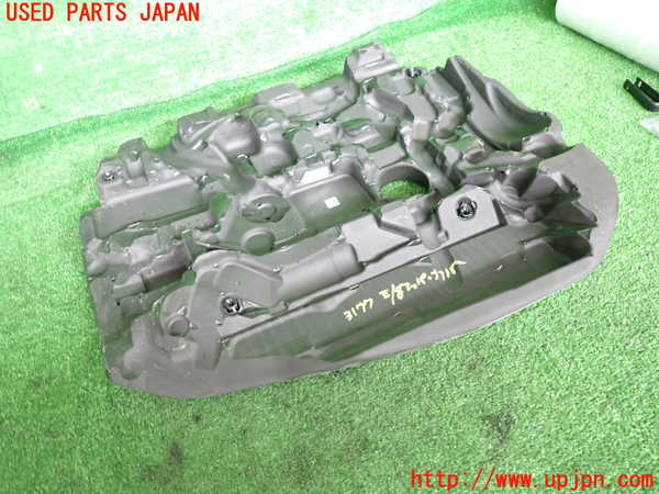 2UPJ-9231772160]ボルボ・XC40(XB420TXCM)エンジンアッパーカバー 中古_2