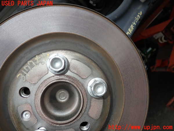 2UPJ-9231774300]ボルボ・XC40(XB420TXCM)右リアナックルハブ 中古_2