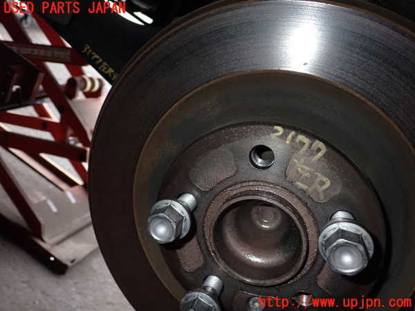 2UPJ-9231774305]ボルボ・XC40(XB420TXCM)左リアナックルハブ 中古_2