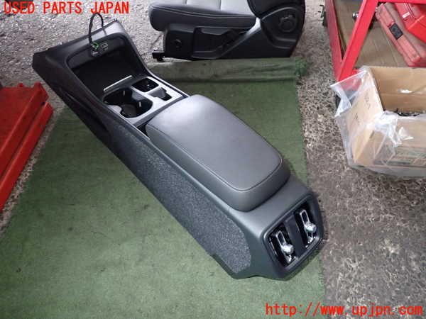 2UPJ-9231777540]ボルボ・XC40(XB420TXCM)センターコンソール 中古_2