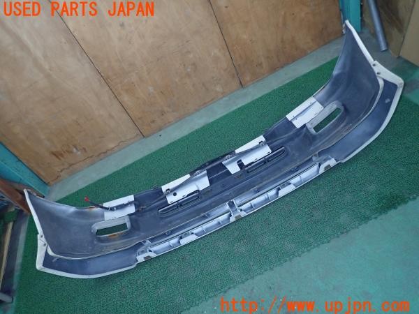 3UPJ=9231780048]ランクル100系(UZJ100W)前期 純正 フロントバンパー 中古_3