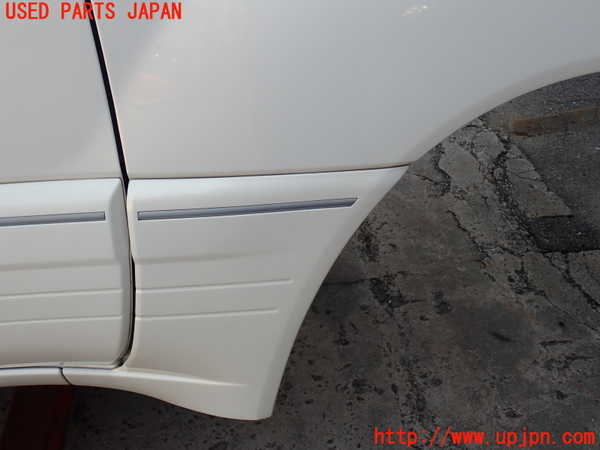 2UPJ-9231781080]ランクル100系(UZJ100W)右前フェンダー 中古_4