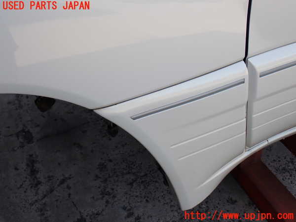 2UPJ-9231781082]ランクル100系(UZJ100W)左前フェンダー 中古_4