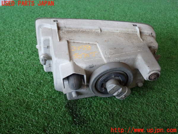 2UPJ-9231781180]ランクル100系(UZJ100W)右フォグ 中古_3