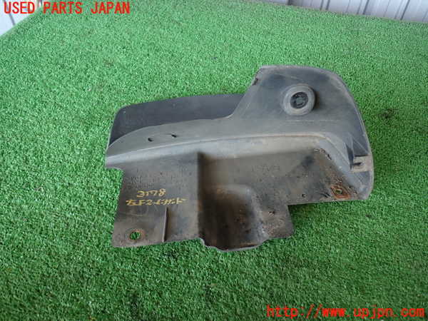 2UPJ-9231781452]ランクル100系(UZJ100W)左フロントマッドガード(泥除け) 中古_2